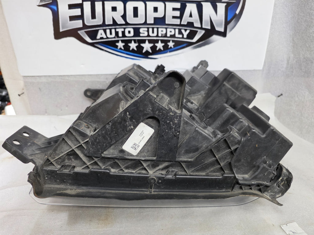 2019 2020 2021 CHEVROLET SILVERADO 1500 RIGHT PASSENGER HEADLIGHT 84621851 OEM