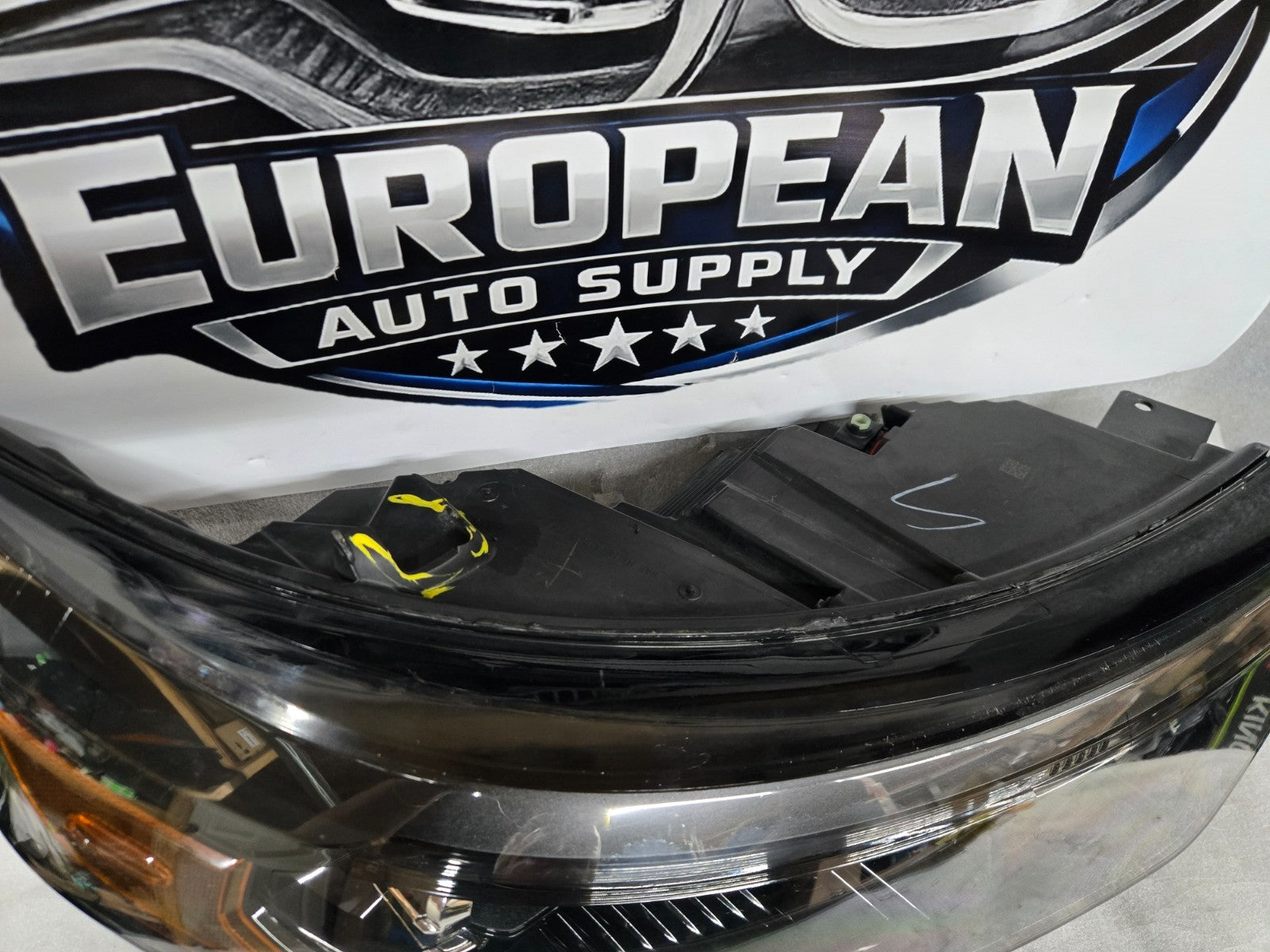 2020-2023 FORD EXPLORER RIGHT RH PASSENGER HEADLIGHT POLICE MB5B-13W029-JE OEM