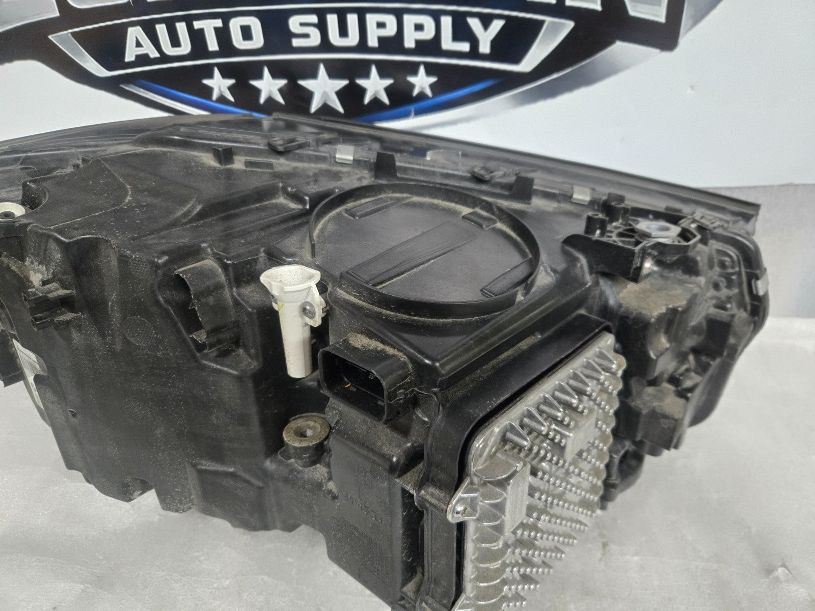 2018-2021 BMW X3 X4 Left Driver Non-Adaptive LED Headlight OEM COMPLETE 8739651