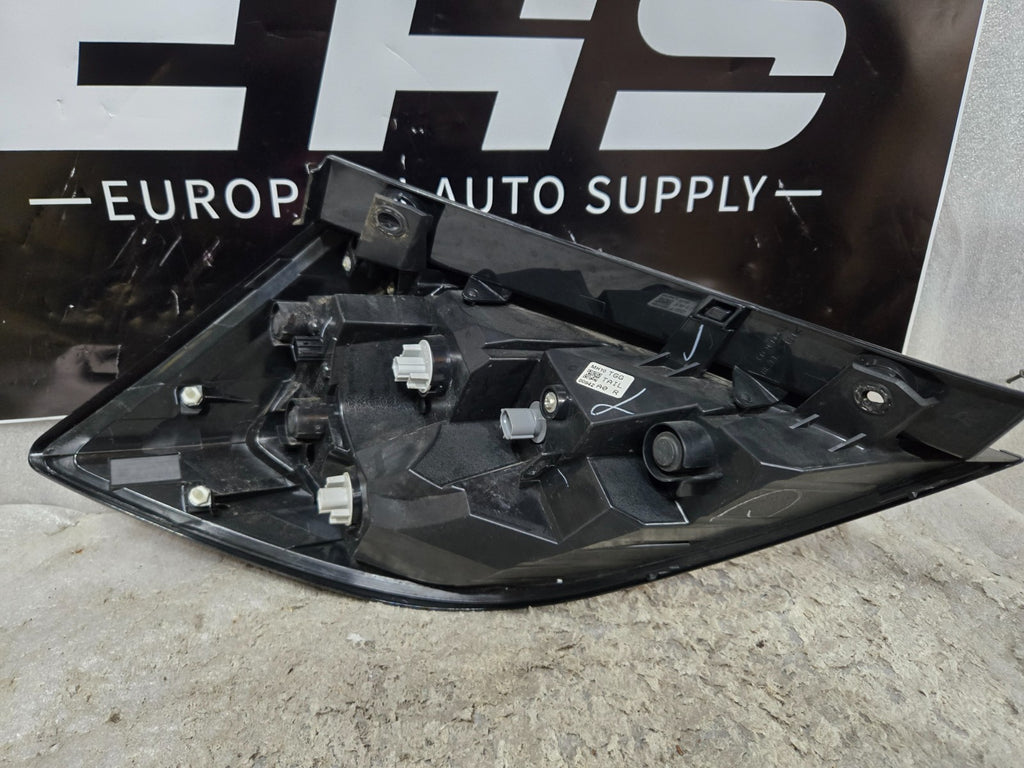 2017 2018 2019 2020 HONDA CIVIC HATCHBACK TAIL LIGHT RIGHT RH PASSENGER SIDE OEM