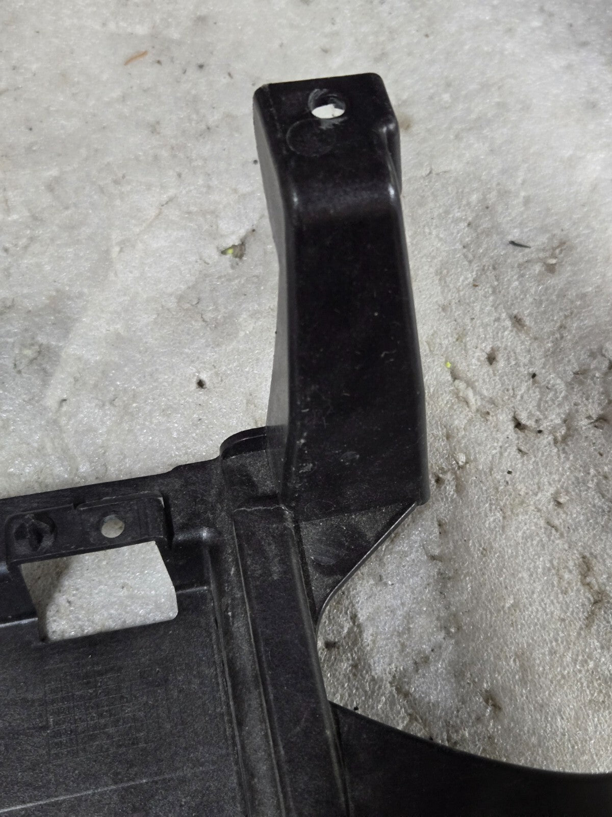 2021-23 Bentley Bentayga 2nd Gen Front Right Radar Sensor Bracket 36A807126B OEM