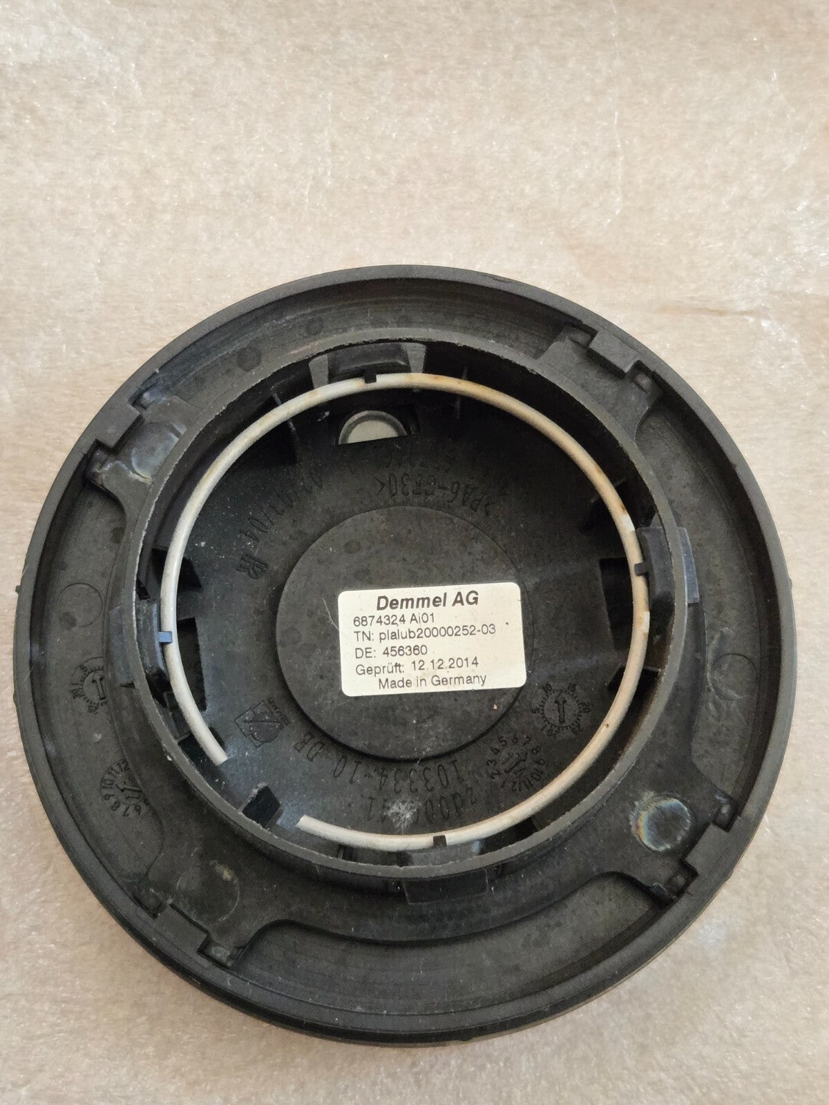 Rolls Royce Self Leveling OEM Center Cap 6874324 Genuine