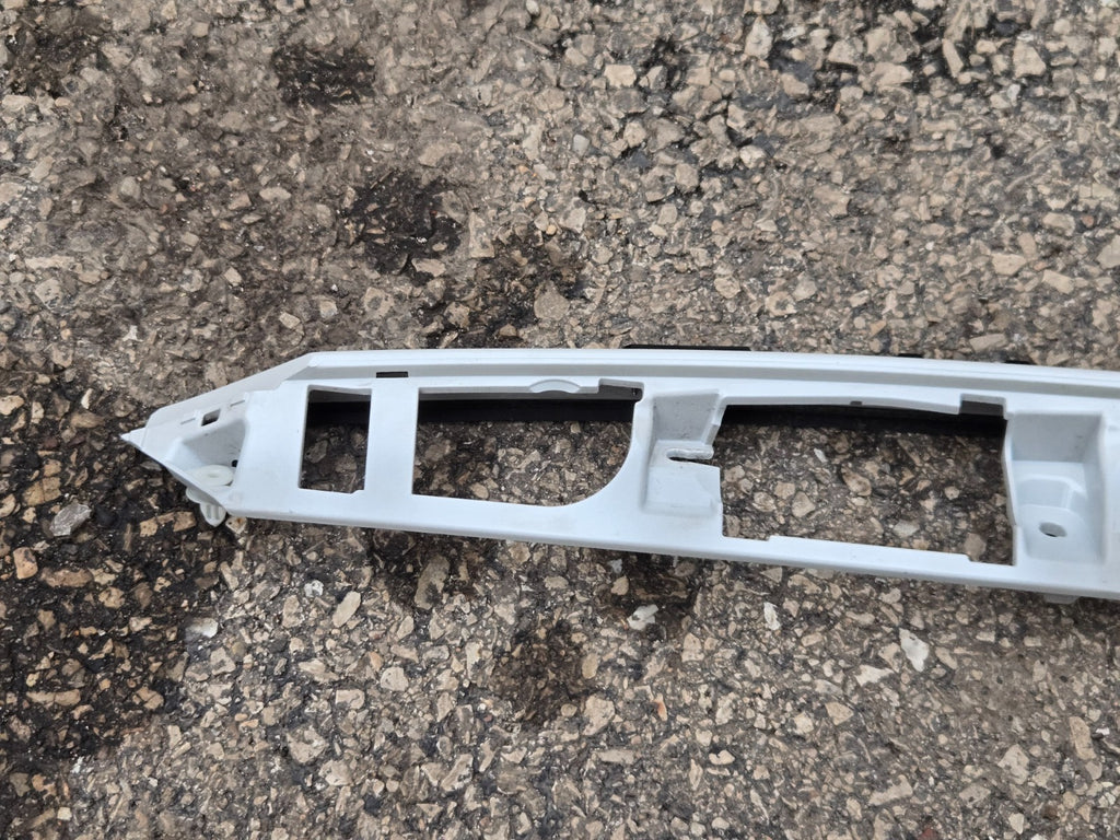 2021-24 TOYOTA CAMRY REAR TRUNK LID LICENSE PLATE MOLDING WHITE OEM 76811-06B70
