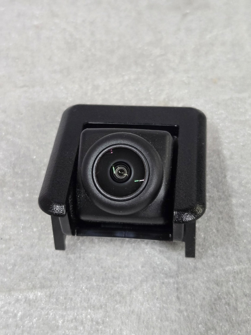 2019 - 2023 Mazda 3 Rear Backup Camera B0J8-67RC0 NEW OEM