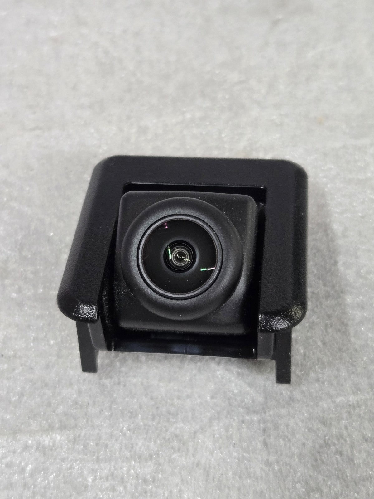 2019 - 2023 Mazda 3 Rear Backup Camera B0J8-67RC0 NEW OEM