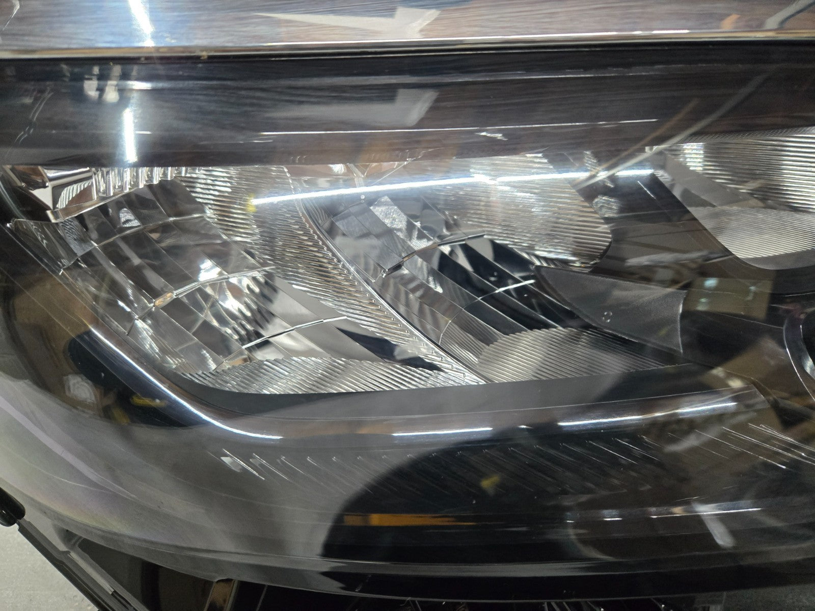 2021-2023 Toyota Sienna Right RH Side Reflector LED W/DRL Headlight OEM
