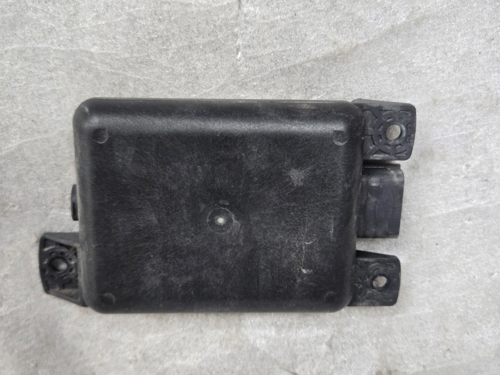 2018-2021 Chevrolet Traverse Rear Right RH Blind Spot Radar Sensor OEM 84042365