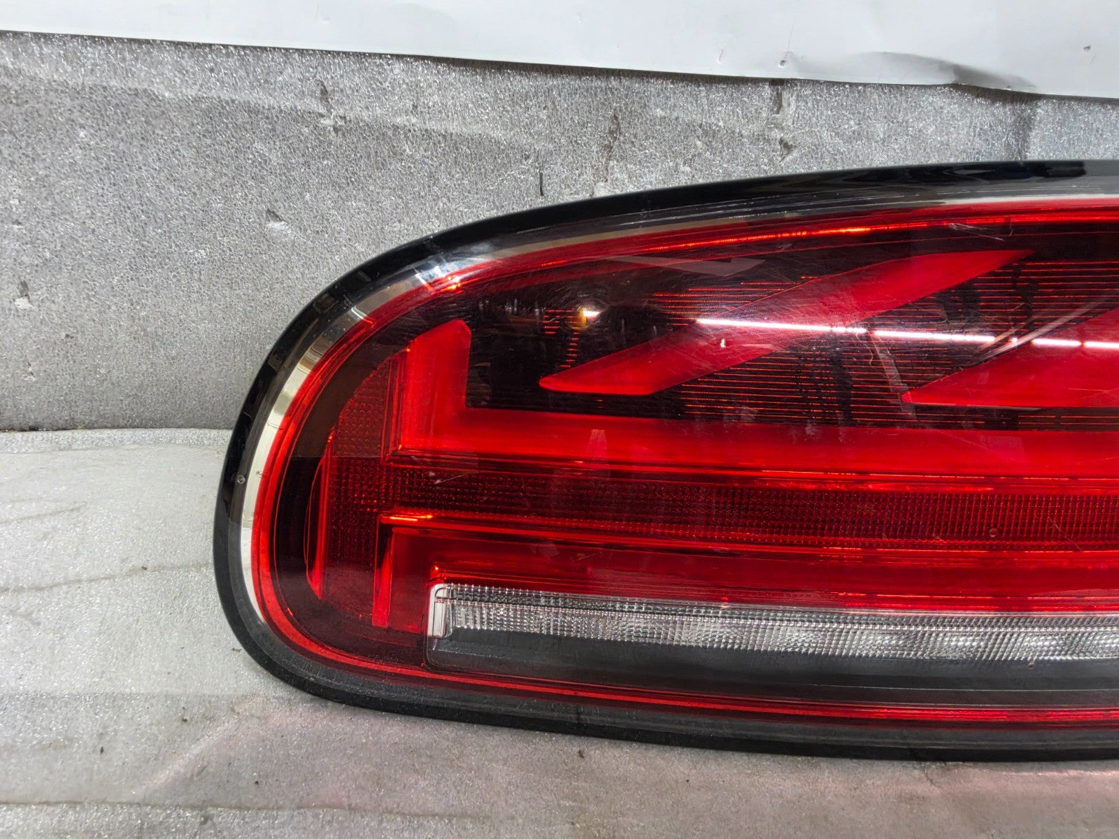 2015-2024 MINI CLUBMAN F54 LED TAIL LIGHT REAR LEFT LH 6321H37477637 OEM GENUINE