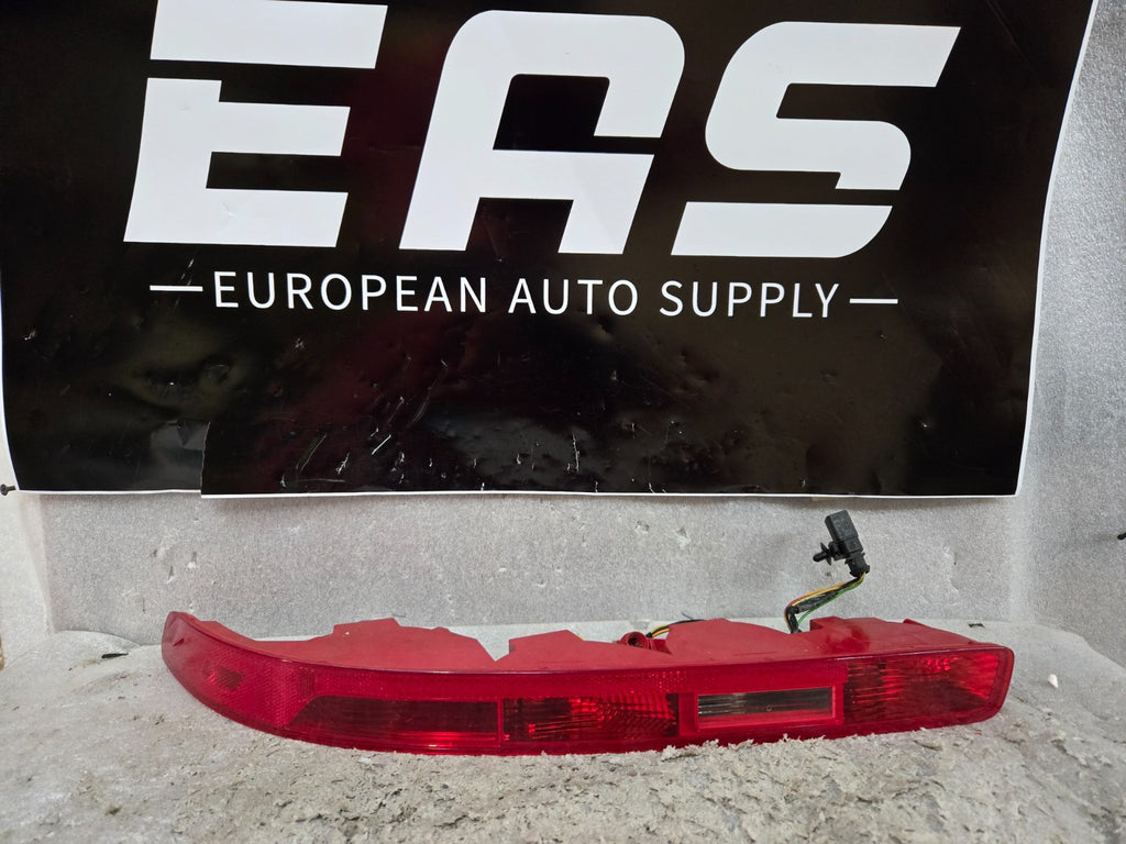 2007-2015 Audi Q7 Passenger Side Right Rear Bumper Tail Light Lamp OEM