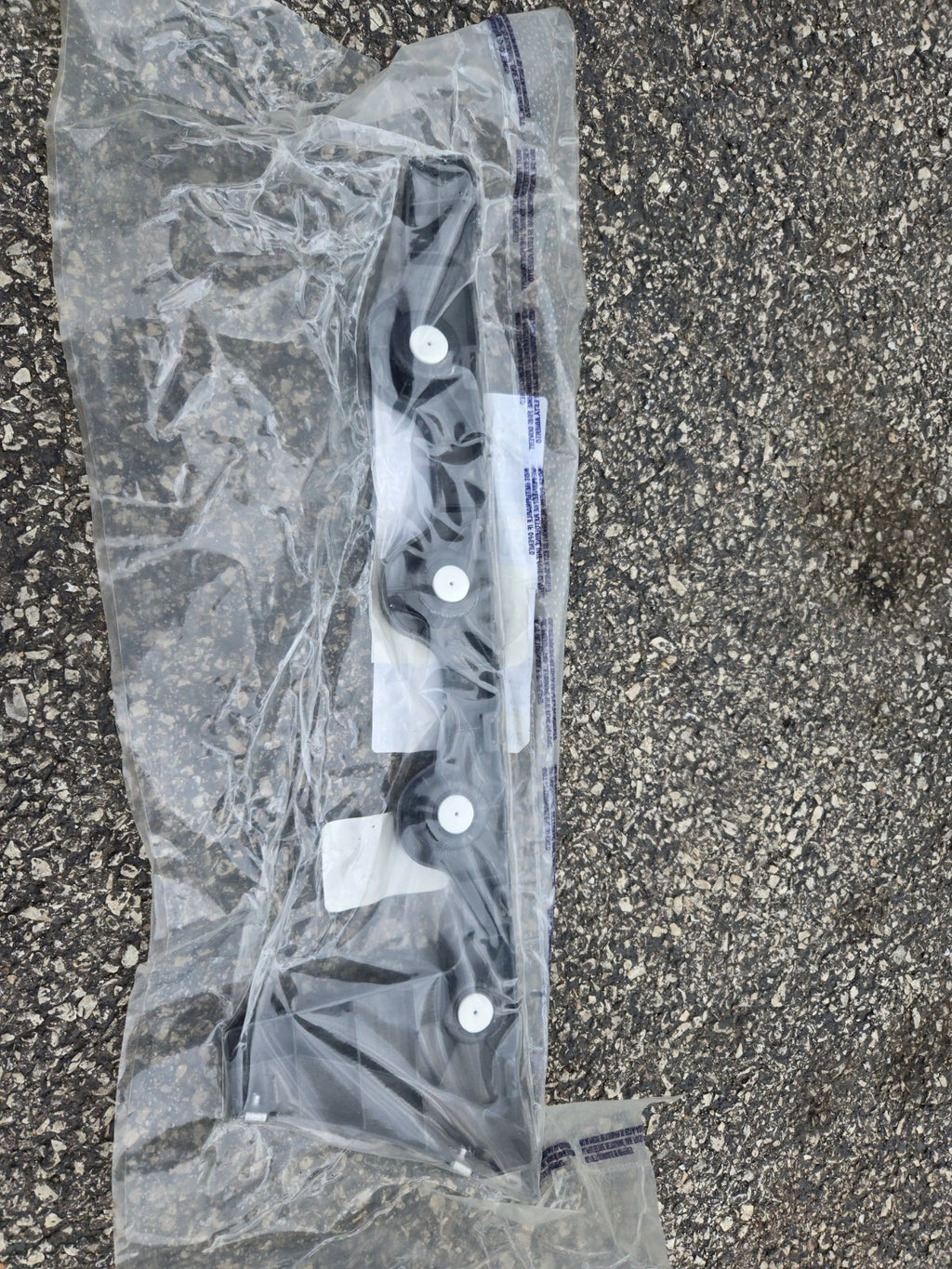 Genuine GM Rear Driver Side Bumper Fascia Guide 23462888 OEM