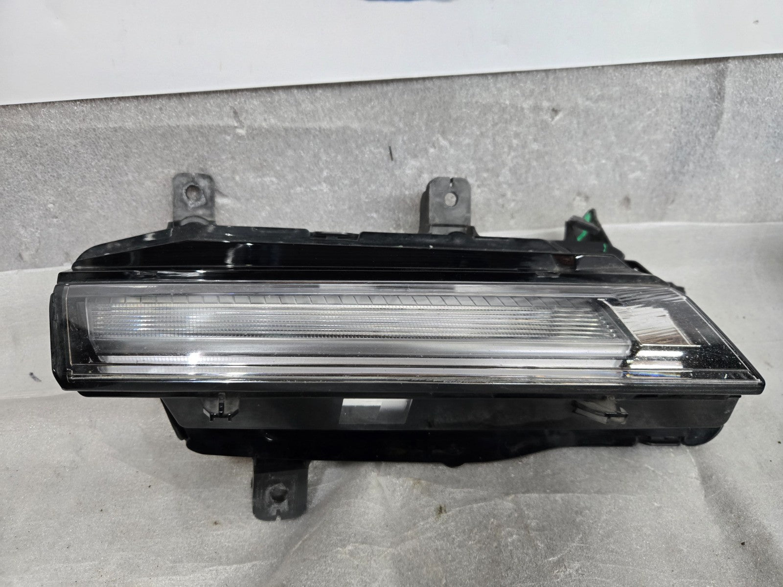 2021-2023 Cadillac CT5 OEM Left Hand Drivers Side Daytime Running Lamp 84761118