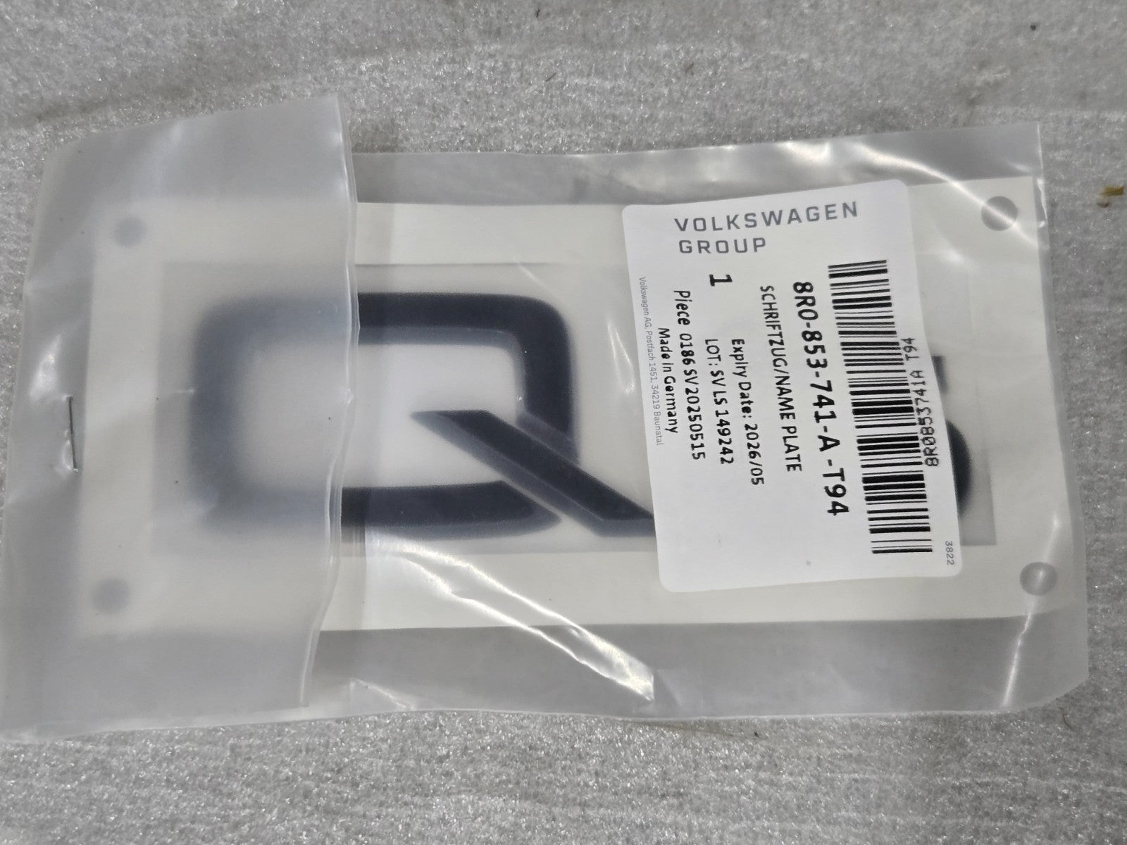 Genuine Audi Q5 Rear Hatch Emblem 8R0-853-741-A-T94 OEM NEW BLACK