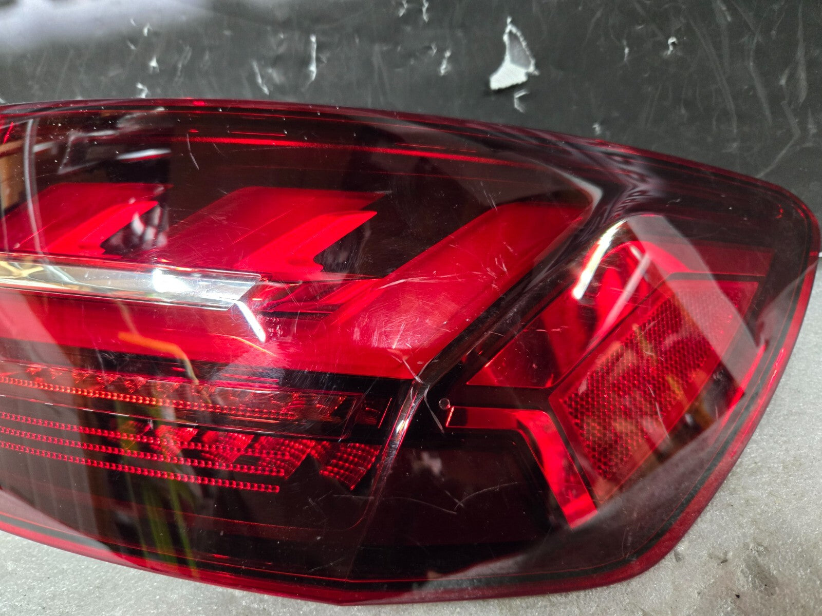 2020-2023 Audi Allroad Quattro Passenger Right RH LED Tail Light OEM 8W9945092AD