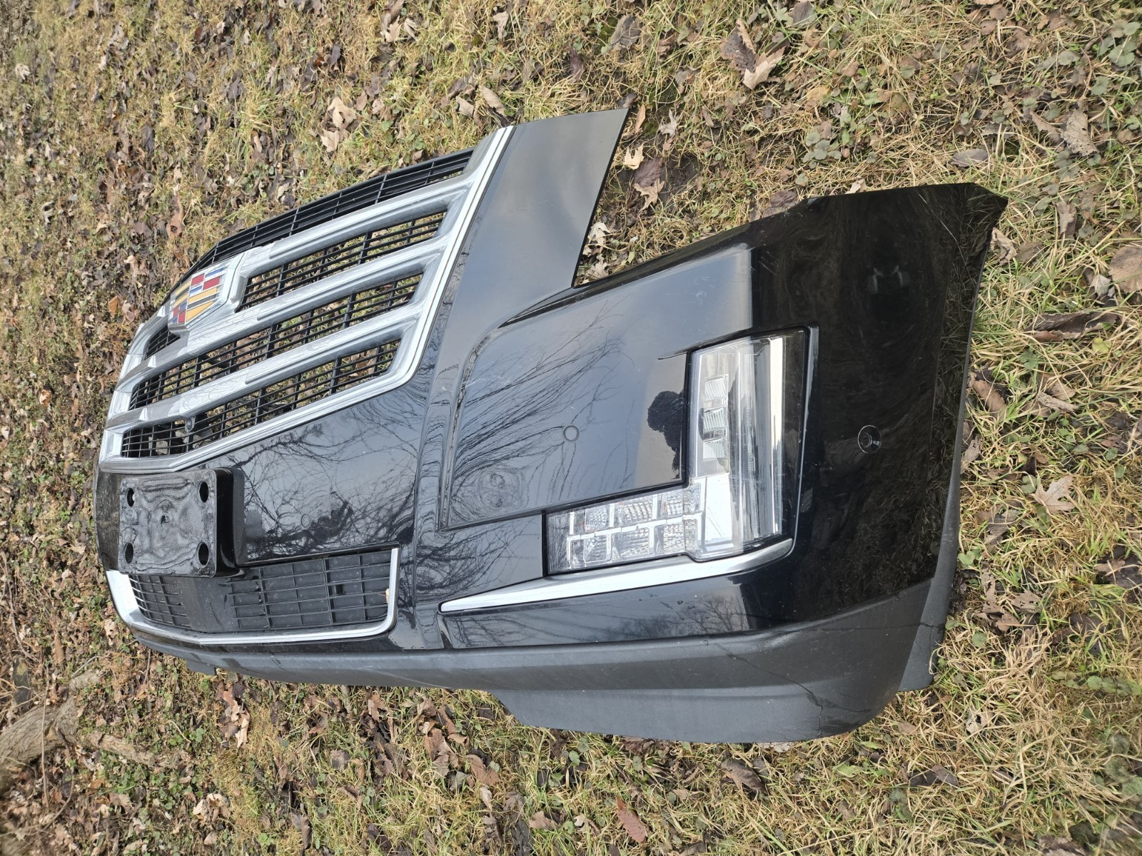 2016-2020 CADILLAC ESCALADE PREMIUM FRONT BUMPER COMPLETE PDC GRILL COVER OEM