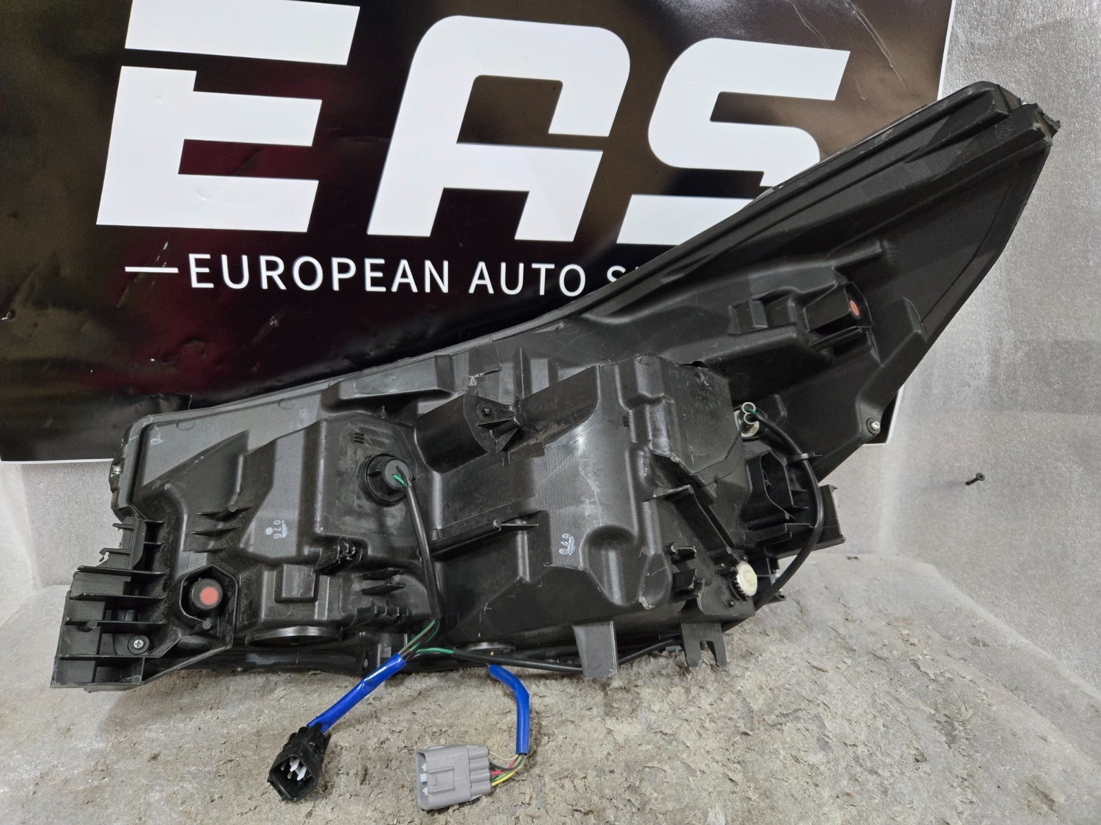 2019 2020 2021 Subaru Forester Passenger Side Right RH LED Headlight OEM
