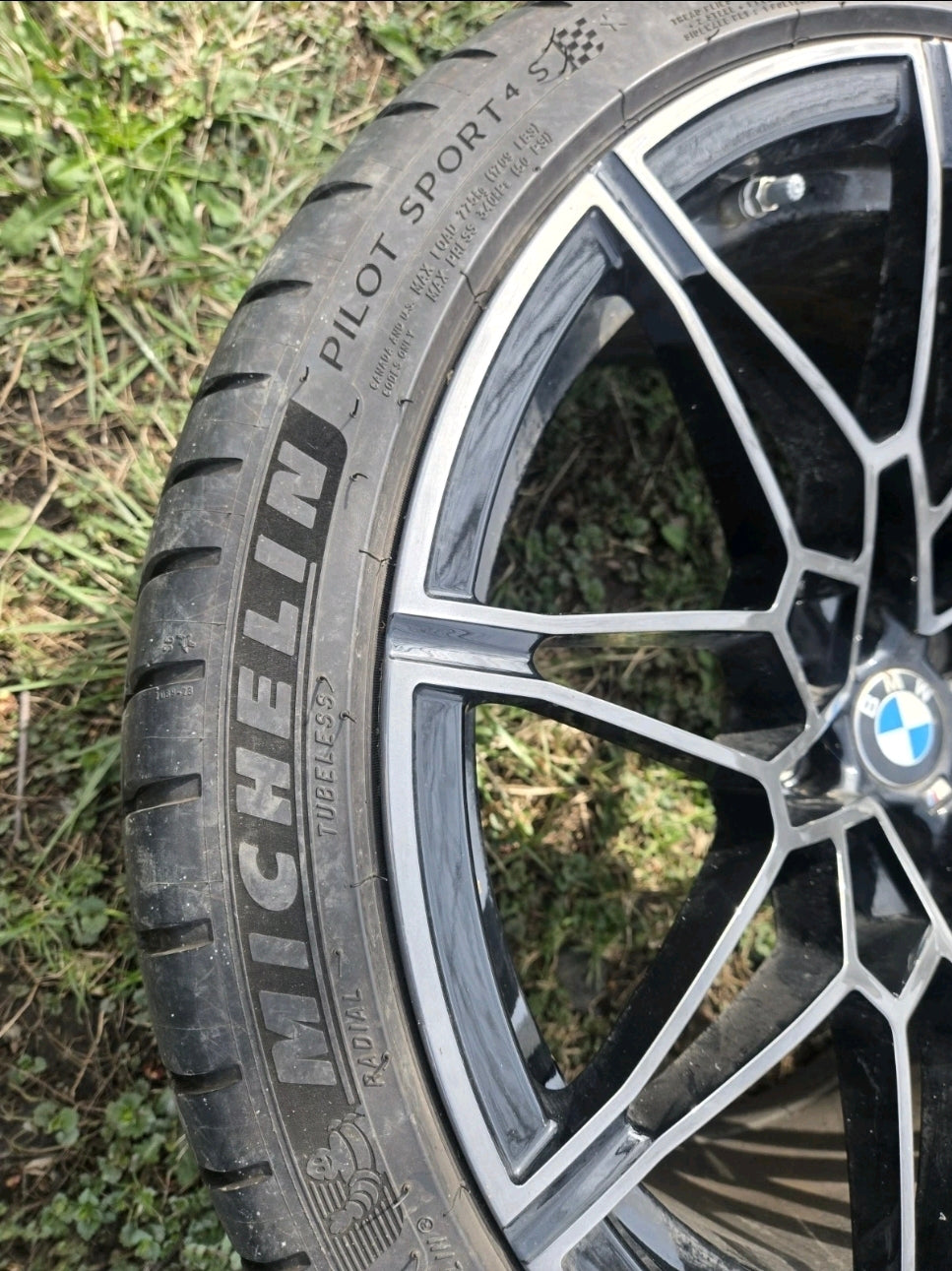 OEM BMW G82 G83 G80 M4 M3 Rear Wheel Rim Style 826M R20x10.5" ET20 Tire Nice M2