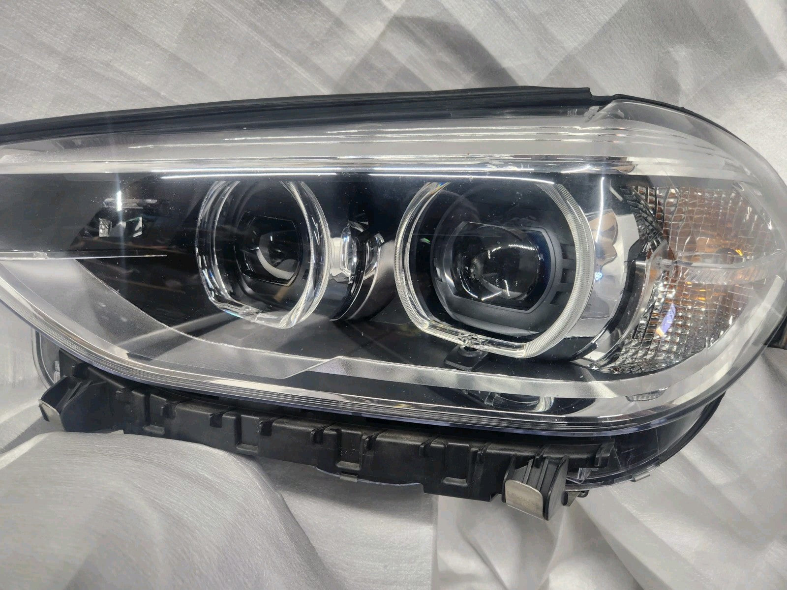 2018 2019 2020 2021 BMW X3 X4DRIVER SIDE HEADLIGHT FULL LED OEM 8739651 Complete