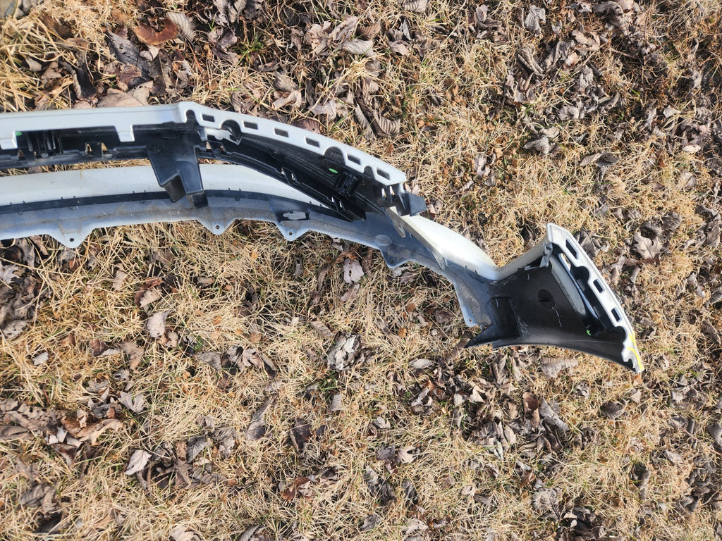 2020 2021 2022 BENTLEY CONTINENTAL GT COUPE FRONT BUMPER COVER OEM 3SD807437