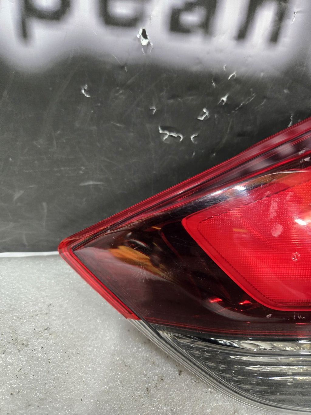 2017 2018 2019 NISSAN ROGUE PASSENGER RH LID TAIL LIGHT OEM C74R-10396 TC