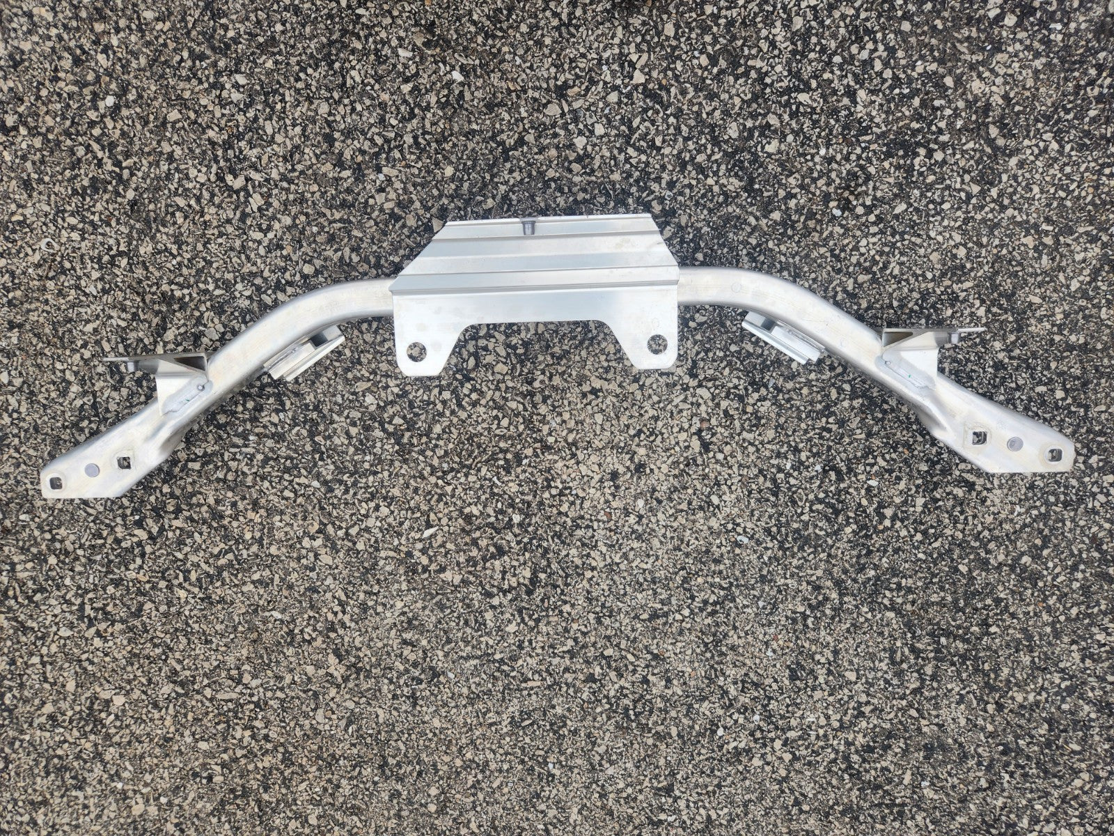 Oem Rolls Royce Wraith Dawn Ghost Front collision crossbeam 51647198882 Support 